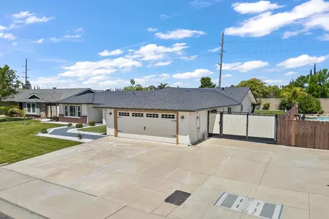 Exterior - 946 Foxfire Dr, Manteca, CA 95337 photo 8 of 8