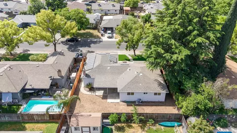 View/Area - 1829 Glouster Way, Modesto, CA 95350 photo 5 of 7
