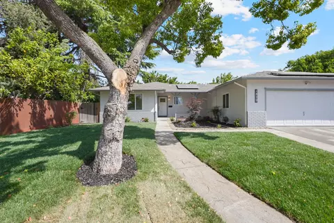 1829 Glouster Way, Modesto, CA 95350 photo 1