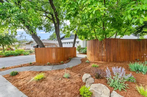 1513 Alice St, Davis, CA 95616 photo 2