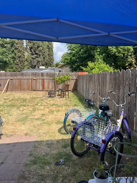 2324 St James Pl, Modesto, CA 95350 photo 3