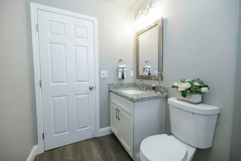 Bath - 4017 Mill St, Denair, CA 95316 photo 3 of 3