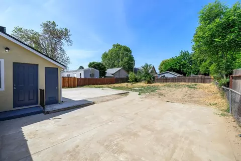 Exterior - 4017 Mill St, Denair, CA 95316 photo 9 of 14