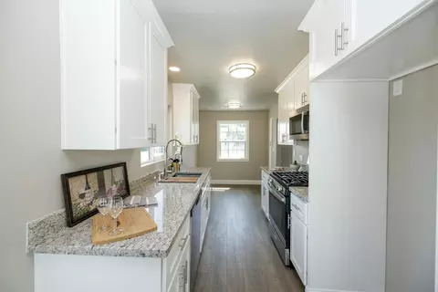 Entry Way - 4017 Mill St, Denair, CA 95316 photo 3 of 4