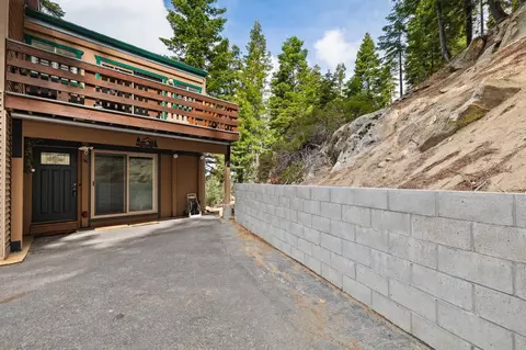 33779 Upper Leland Rd #A, Pinecrest, CA 95364 photo 1