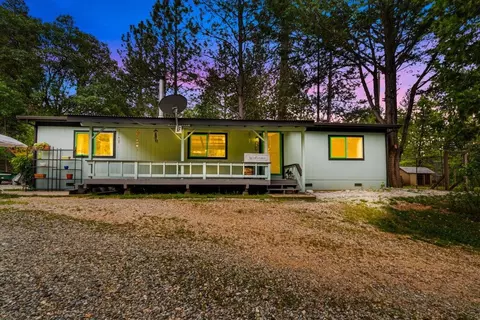 12495 Robinson Rd, Nevada City, CA 95959