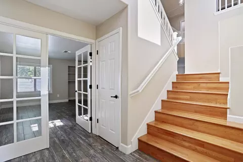Entry Way - 873 Ruess Rd, Ripon, CA 95366 photo 2 of 3