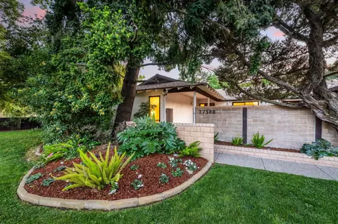 27388 Meadowbrook Dr, Davis, CA 95618 photo 1