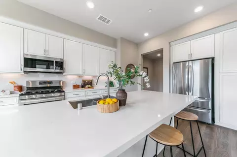 1661 Spring St #335, Davis, CA 95616 photo 6