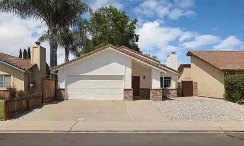 3117 Golden Eagle Ln, Modesto, CA 95356 photo 2