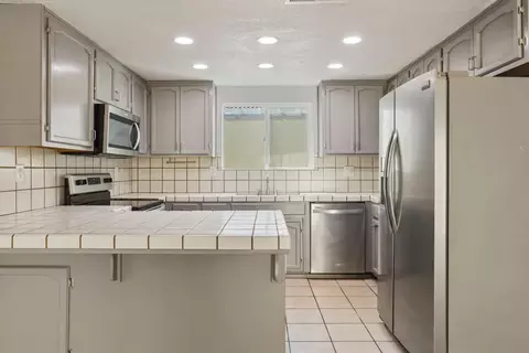 3117 Golden Eagle Ln, Modesto, CA 95356 photo 12