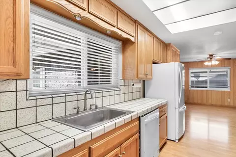 2501 Continental Dr, Modesto, CA 95355 photo 10