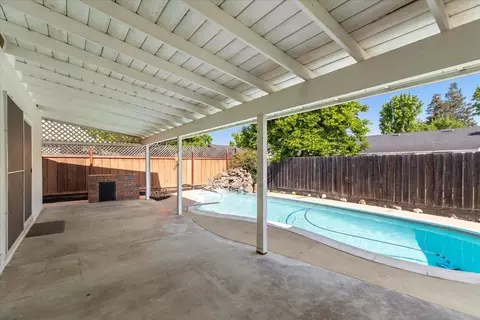 2501 Continental Dr, Modesto, CA 95355 photo 40