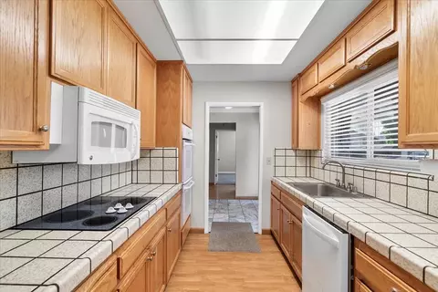 2501 Continental Dr, Modesto, CA 95355 photo 13