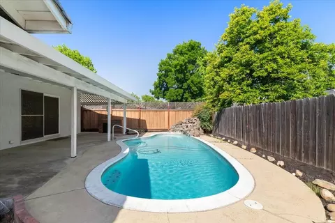 2501 Continental Dr, Modesto, CA 95355 photo 46