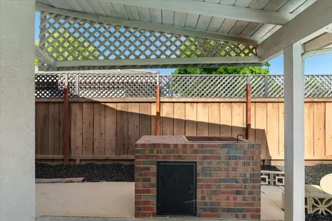 2501 Continental Dr, Modesto, CA 95355 photo 42