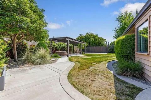 1308 Poust Rd, Modesto, CA 95358 photo 37