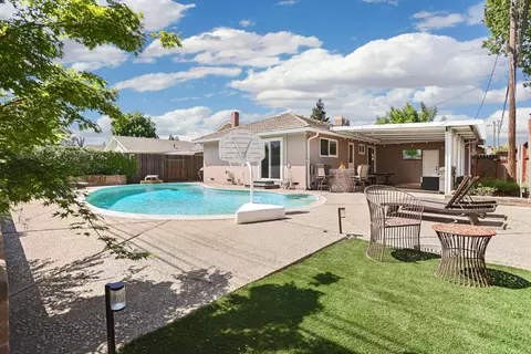 1408 Vista Dr, Lodi, CA 95242 photo 1