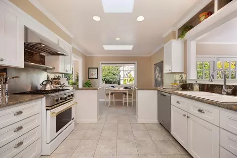 Kitchen - 2854 Benson St, Placerville, CA 95667 photo 7 of 13