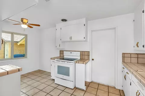 Kitchen - 1641 Virginia Ave, Dos Palos, CA 93620 photo 2 of 2