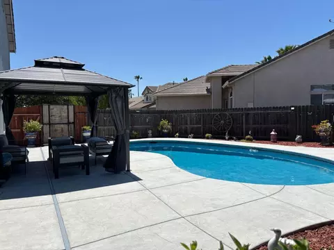 Exterior - 1617 Heath Way, Ceres, CA 95307 photo 4 of 8