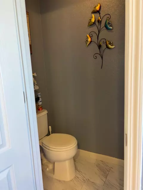 Bath - 1617 Heath Way, Ceres, CA 95307 photo 6 of 7