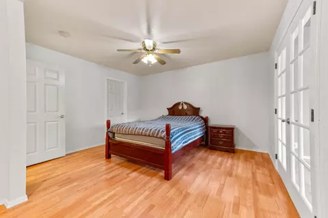 Bedroom - 12501 Wolf Rd, Grass Valley, CA 95949 photo 4 of 6