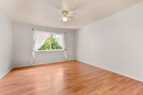 Bedroom - 12501 Wolf Rd, Grass Valley, CA 95949 photo 6 of 6