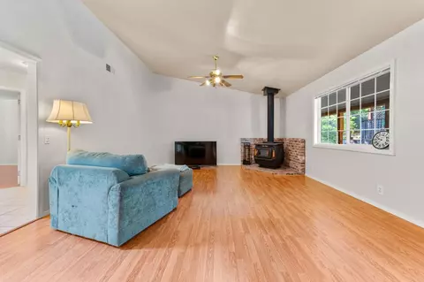 Living - 12501 Wolf Rd, Grass Valley, CA 95949 photo 2 of 8