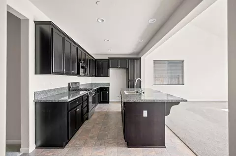 2101 Melody Ln, Modesto, CA 95355 photo 4