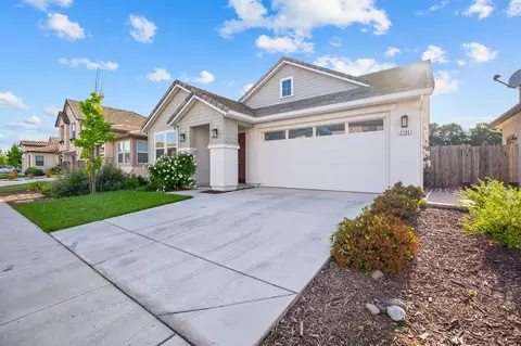 2101 Melody Ln, Modesto, CA 95355 photo 2