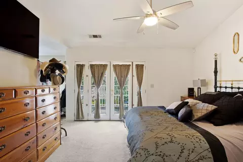 Bedroom - 1724 Stonum Rd, Modesto, CA 95351 photo 2 of 2