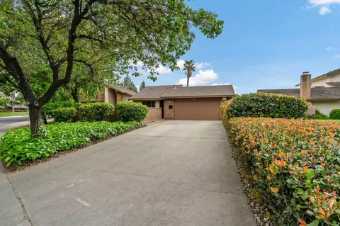 1900 Edgebrook Dr, Modesto, CA 95354 photo 2