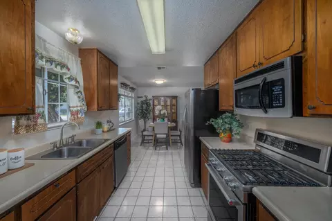 1828 Chesapeake Ave, Modesto, CA 95358 photo 17
