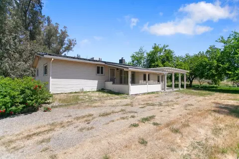 Exterior - 4324 East Ave, Corning, CA 96021 photo 1 of 4