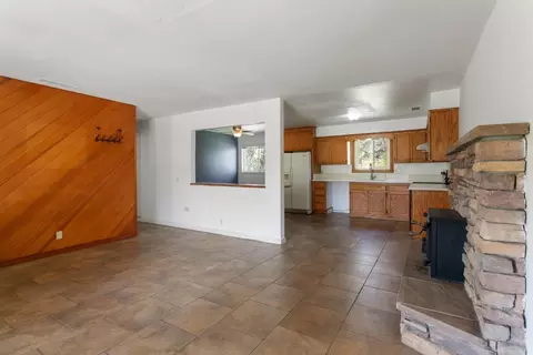 Living - 4324 East Ave, Corning, CA 96021 photo 5 of 5