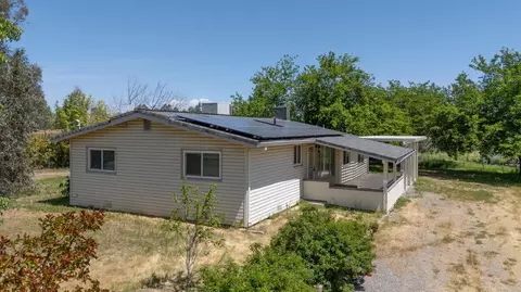 Exterior - 4324 East Ave, Corning, CA 96021 photo 2 of 4