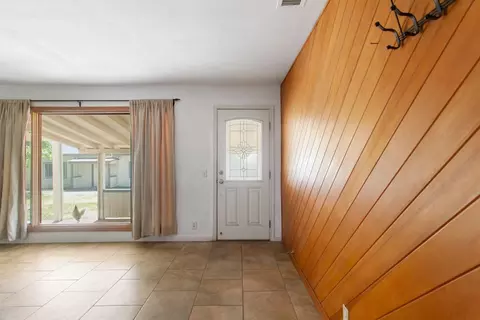Entry Way - 4324 East Ave, Corning, CA 96021 photo 1 of 2