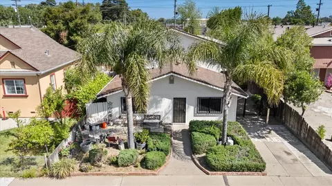 405 E Locust St, Lodi, CA 95240 photo 1