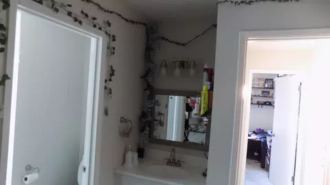Bath - 3320 Cherokee Ave, Merced, CA 95340 photo 3 of 3