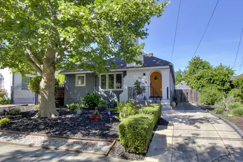 3220 24th St, Sacramento, CA 95818