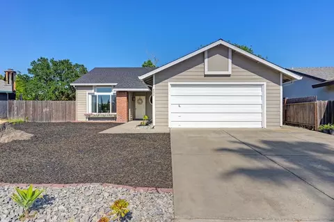892 Crosswind Dr, Sacramento, CA 95838