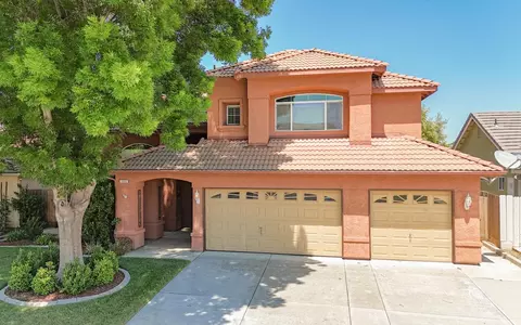 1685 Via Milano, Gustine, CA 95322 photo 1