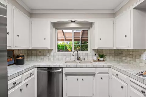 1408 Jerrilyn Ct, Carmichael, CA 95608 photo 17