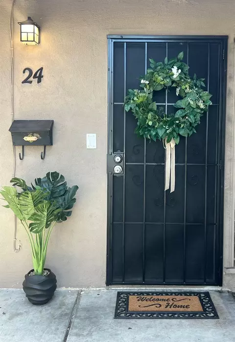 805 Tully Rd #24, Modesto, CA 95350 photo 1