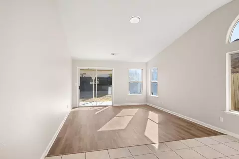 Living - 1804 Brahms Way, Modesto, CA 95358 photo 4 of 6