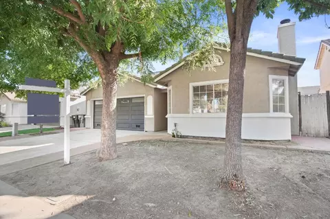 Exterior - 1804 Brahms Way, Modesto, CA 95358 photo 2 of 5