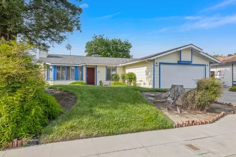 1215 Fremont Ave, Clovis, CA 93612 photo 2