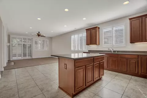 2342 Shadow Berry Dr, Manteca, CA 95336 photo 9