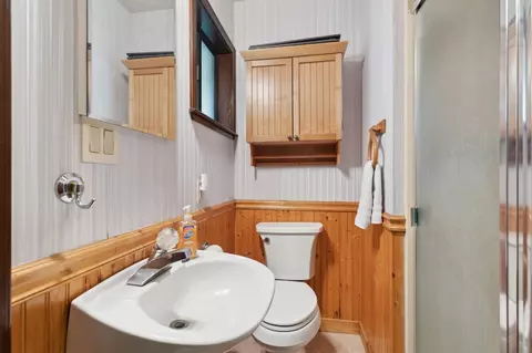 Bath - 8300 16th St, Elverta, CA 95626 photo 3 of 3